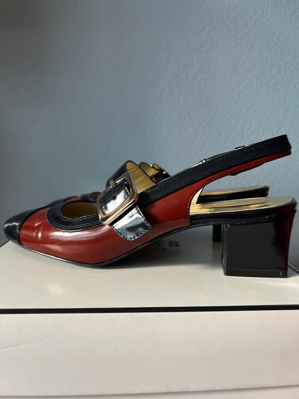 Marc Jacobs Black and Burgundy Patent Leather Slingback Pumps